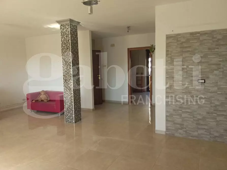 Immagine 15 di Appartamento in vendita  in Piazza G.B.TEDESCO, 7 a Taranto