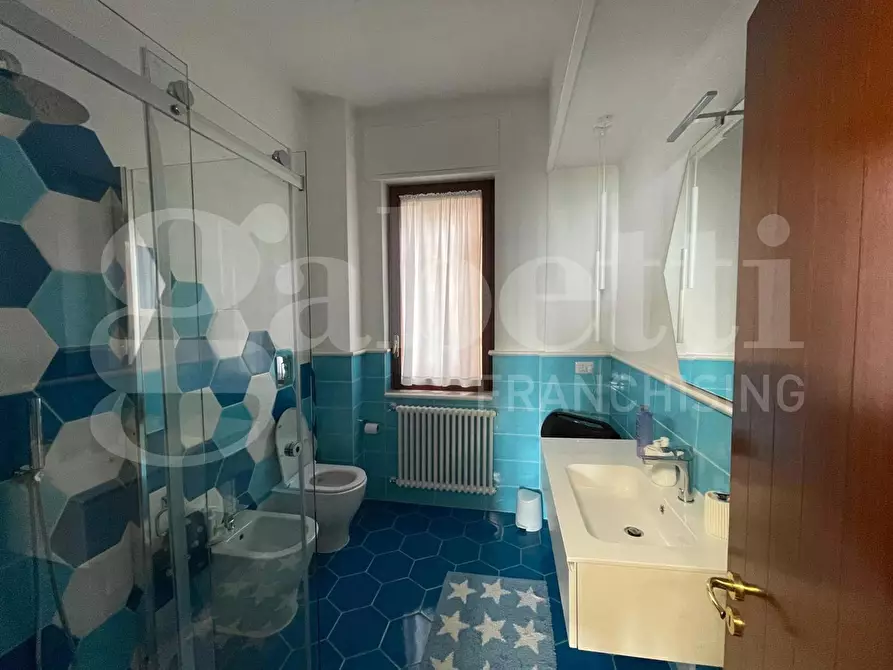 Immagine 12 di Appartamento in vendita  in Via Appia lato Napoli, 60 a Formia