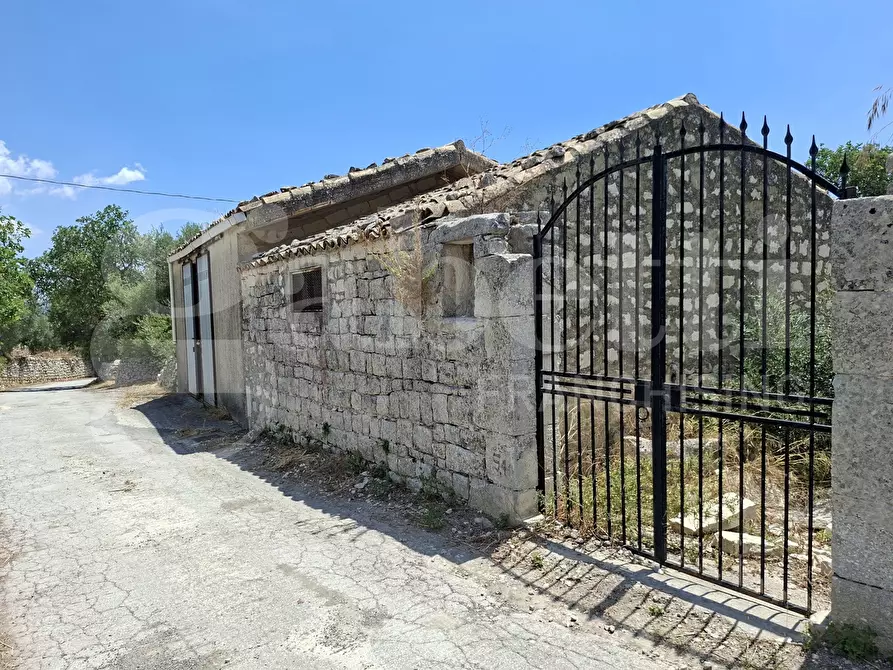 Immagine 1 di Casa indipendente in vendita  in Contrada Margione, snc a Modica