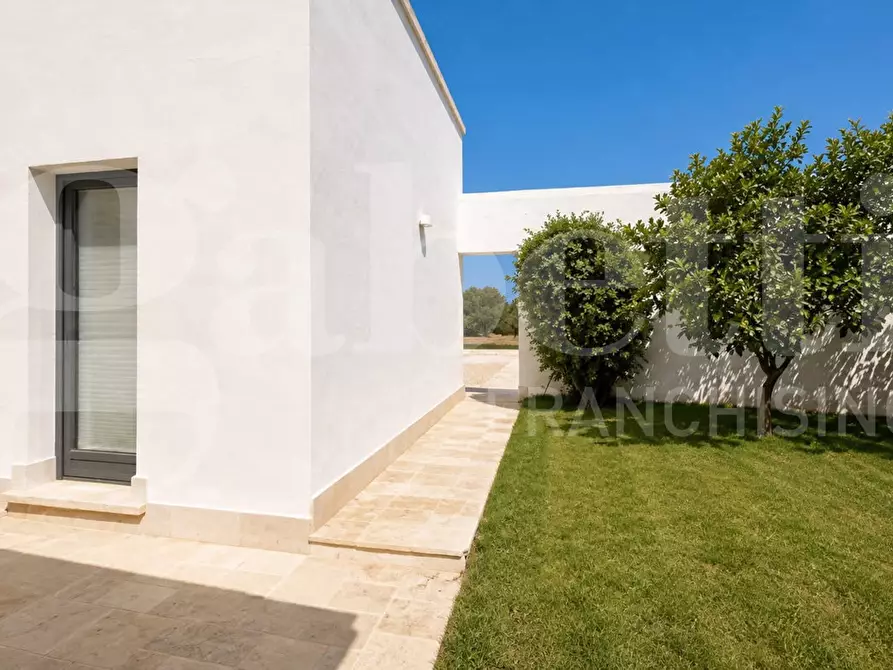 Immagine 5 di Villa in vendita  in Contrada Tamburroni, sn a Ostuni