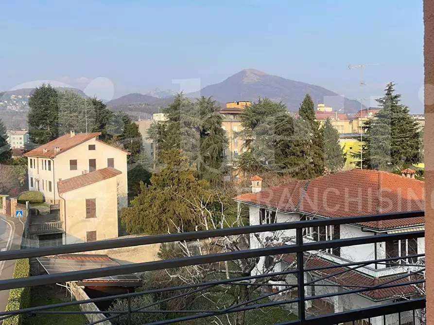 Immagine 11 di Appartamento in affitto  in Corso xxv aprile, snc a Erba