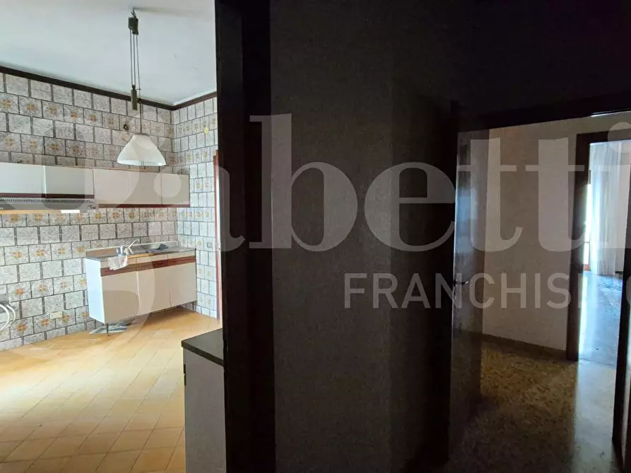 Immagine 12 di Appartamento in vendita  in Via Gino Alfani, 28 a Torre Annunziata