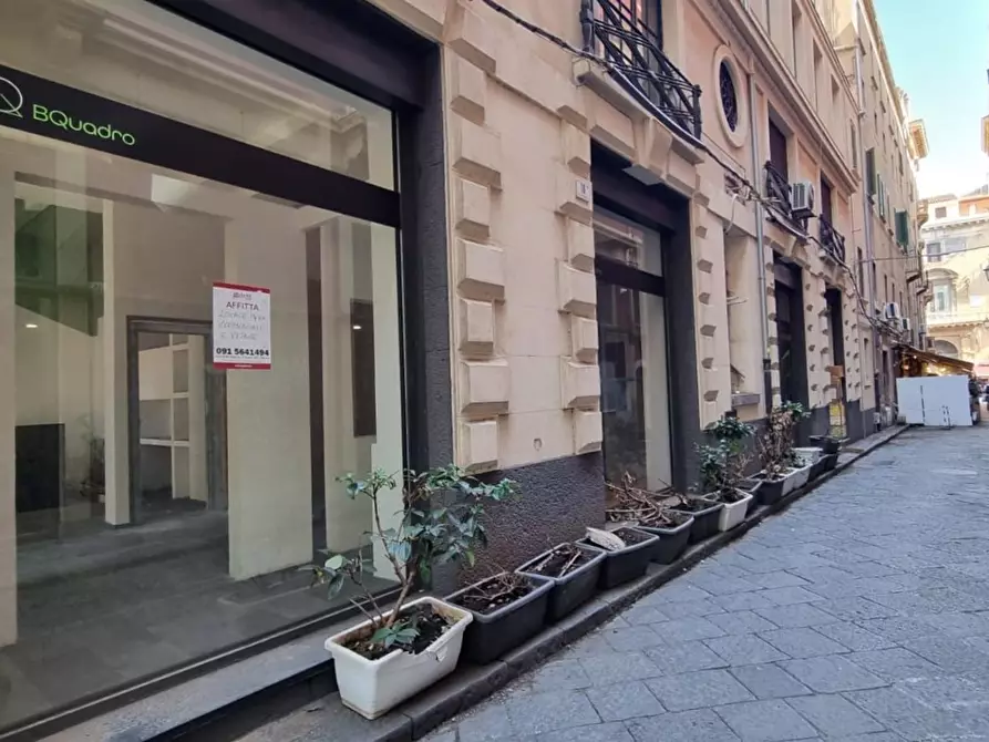 Immagine 2 di Negozio in affitto  in Via Sant'Euplio, 62-64 a Catania