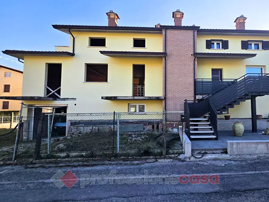 Immagine 1 di Casa bifamiliare in vendita  in Via Laocoonte a Perugia