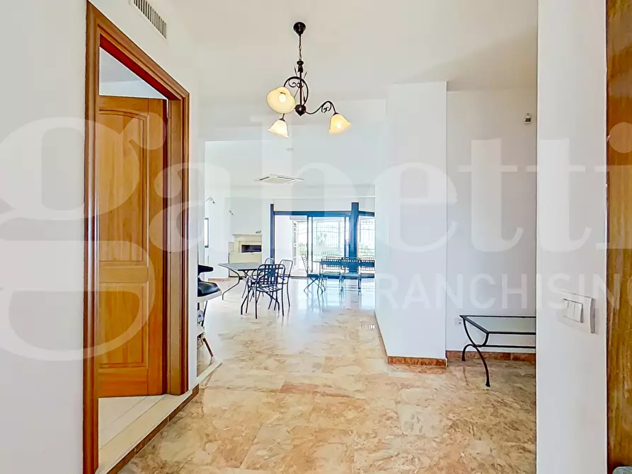 Immagine 35 di Villa in vendita  in Via dei cavalli marini VISTA MARE, 108 a Ardea