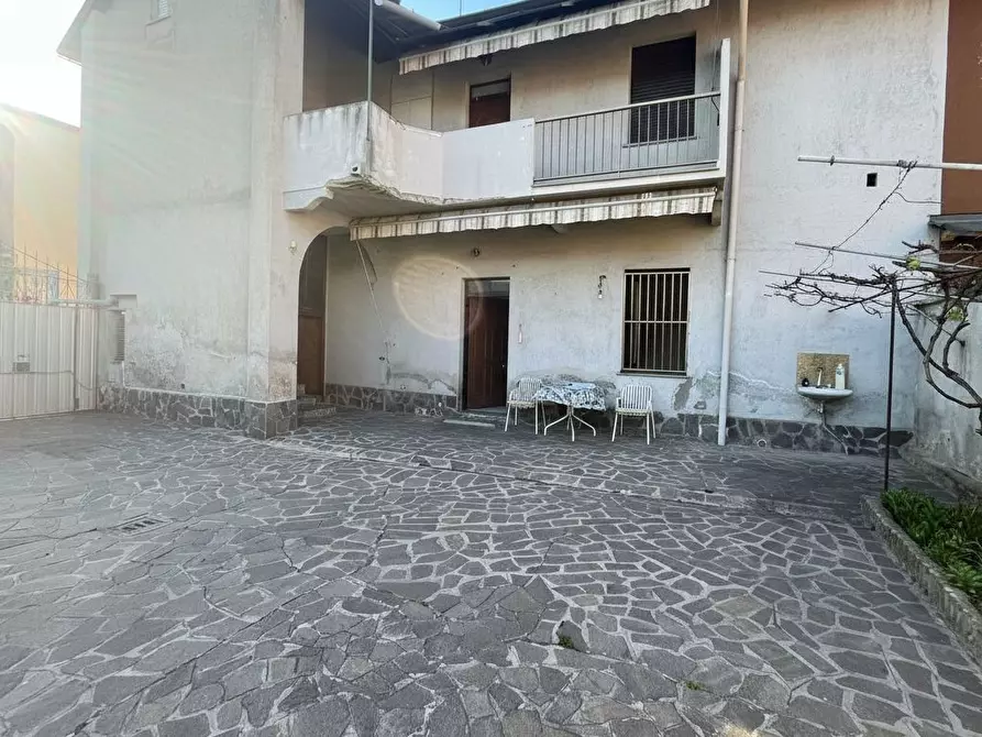 Immagine 2 di Palazzo in vendita  in Via Alessandria, snc a Legnano