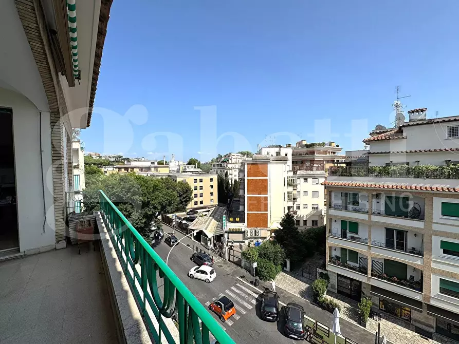 Immagine 23 di Appartamento in vendita  in Via Bolsena a Roma