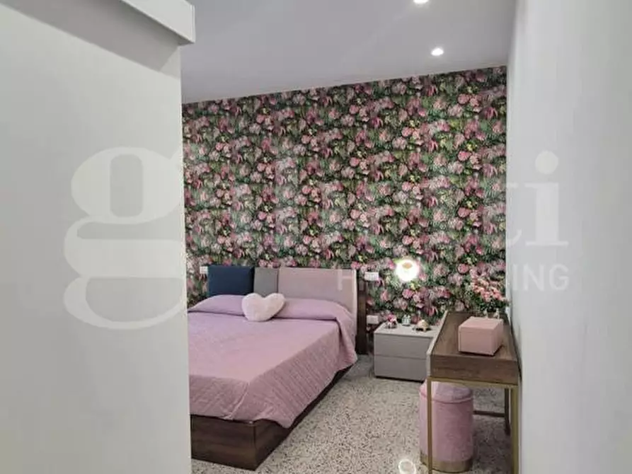 Immagine 23 di Appartamento in vendita  in Via DELLE IV GIORNATE, 37 a Torre Annunziata