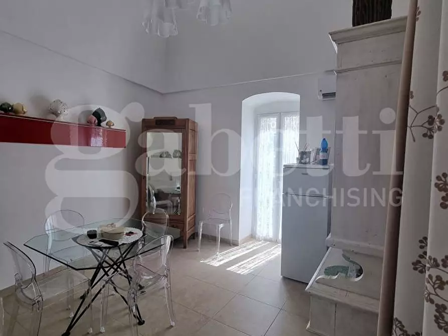 Immagine 2 di Casa indipendente in vendita  in Via Giovanni Paisiello a Ostuni