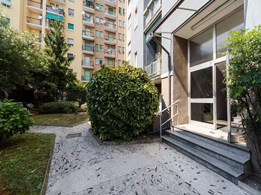 Immagine 30 di Appartamento in vendita  in Via MONTE ROTONDO, 3 a Milano