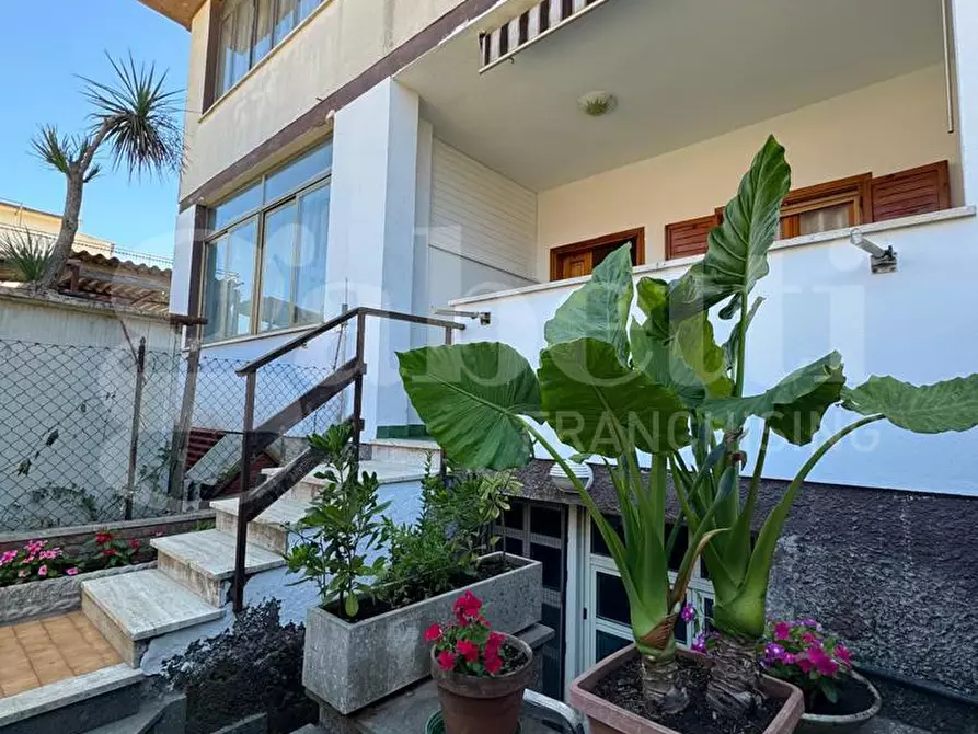 Immagine 4 di Villetta a schiera in vendita  in Via del fosso, 12 a Ardea