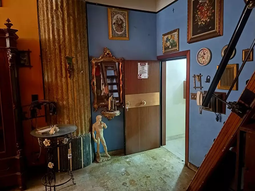 Immagine 6 di Negozio in vendita  in Via catania, 497 a Messina