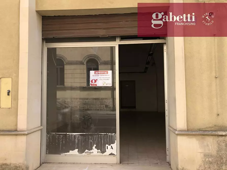 Immagine 1 di Negozio in affitto  in Via Duca degli Abruzzi, 111 a Nardo'