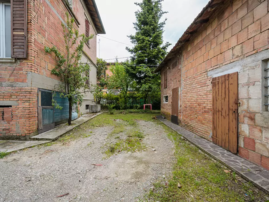 Immagine 37 di Villa in vendita  in Via 4 NOVEMBRE a Maranello