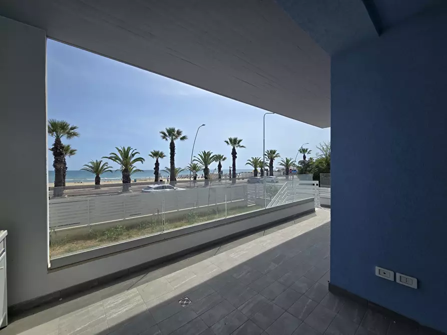 Immagine 11 di Appartamento in vendita  in Via Lungomare Sirena, 618 a Tortoreto