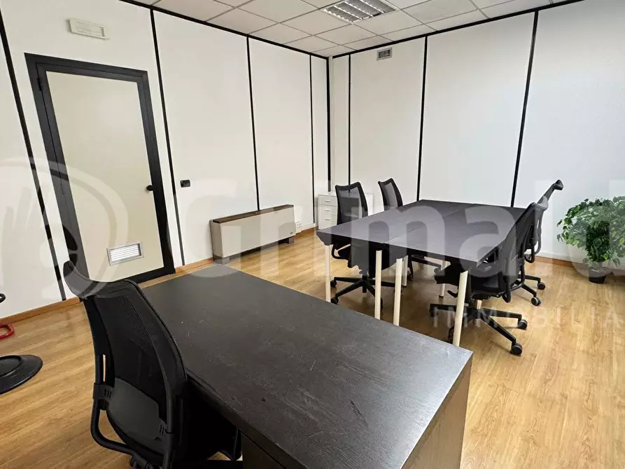 Immagine 12 di Ufficio in affitto  in Via Cornelia, 498 a Roma