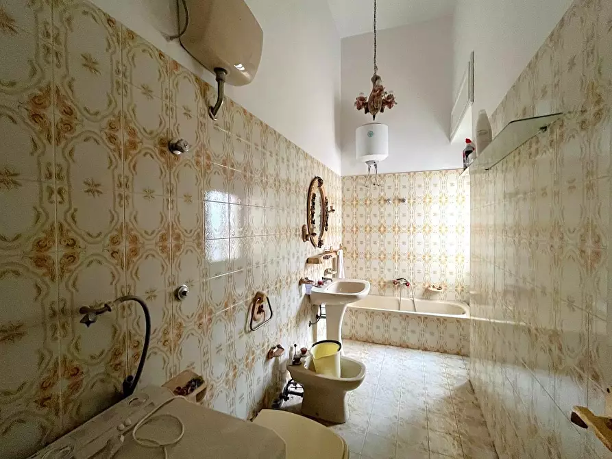 Immagine 9 di Casa indipendente in vendita  in Vico ARPA a San Severo