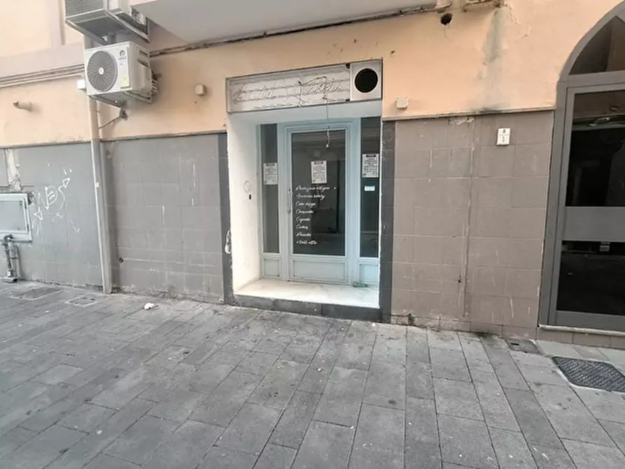 Immagine 6 di Negozio in affitto  in Via Cesare Augusto a Pozzuoli