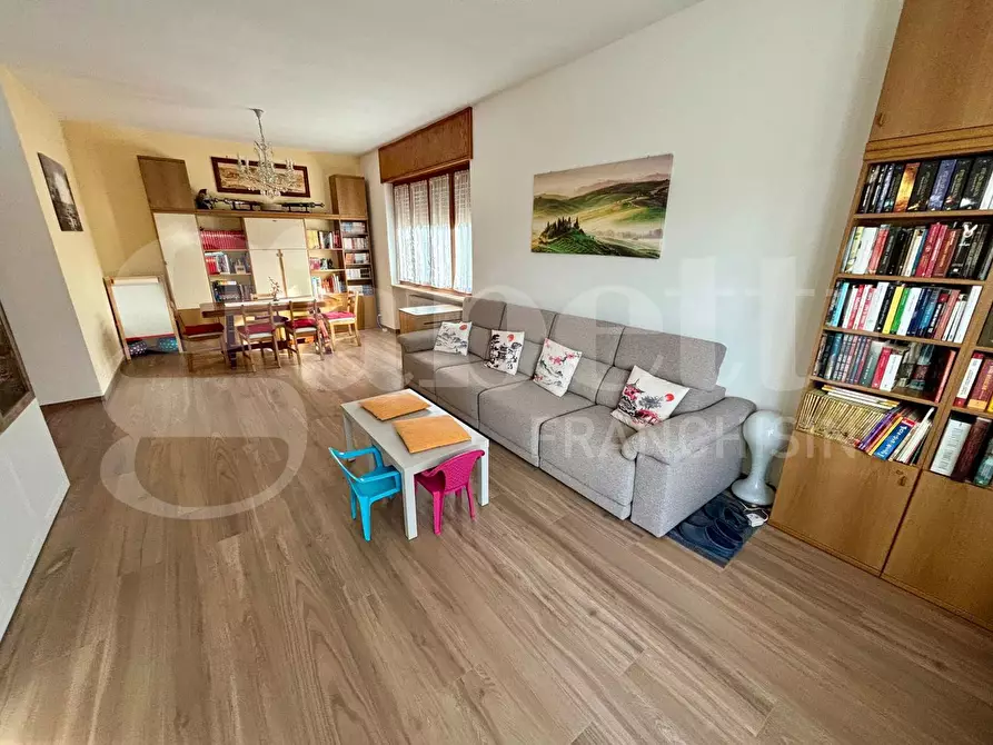 Immagine 1 di Appartamento in vendita  in Via Volvera a Rivalta Di Torino