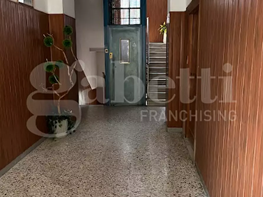 Immagine 2 di Appartamento in vendita  in Via Francesco Bulgarini a Tivoli