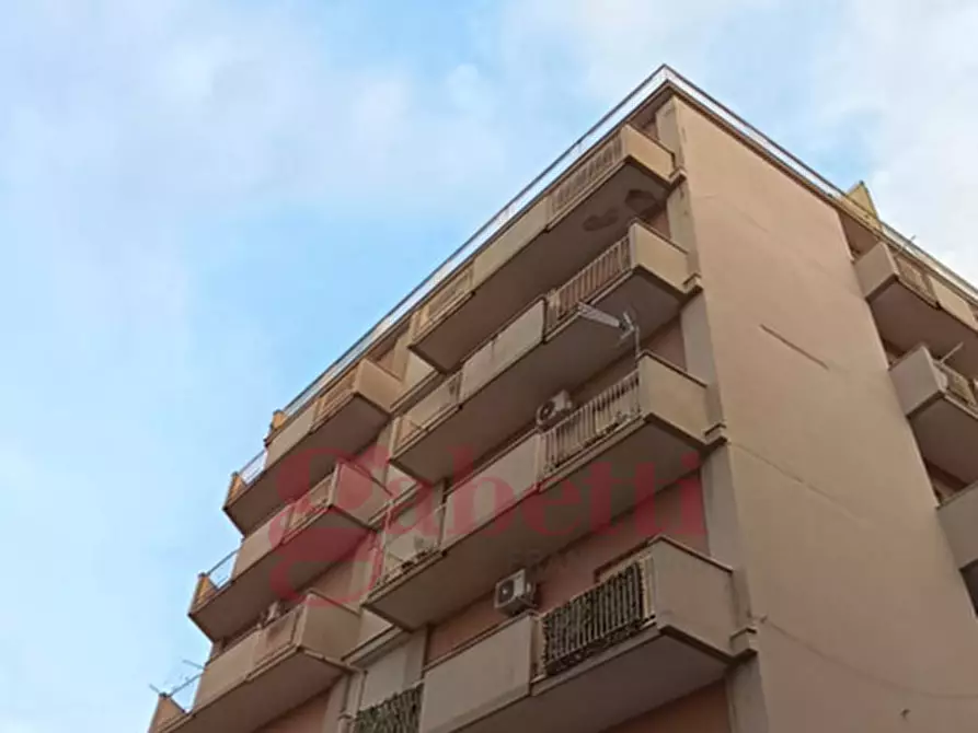 Immagine 1 di Appartamento in vendita  in Piazza Vincenzo Tineo a Palermo