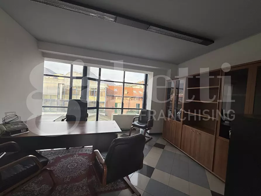 Immagine 1 di Ufficio in affitto  in Corso XXV aprile, snc a Erba