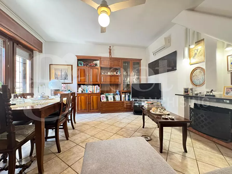 Immagine 10 di Casa trifamiliare in vendita  in Viale perseo, 27 a Ardea