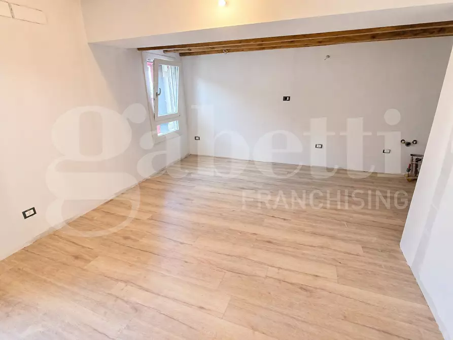 Immagine 15 di Multiproprietà in vendita  in Via ISOLA DI PELLETRINA Calle Chiesa Ognisanti a Venezia
