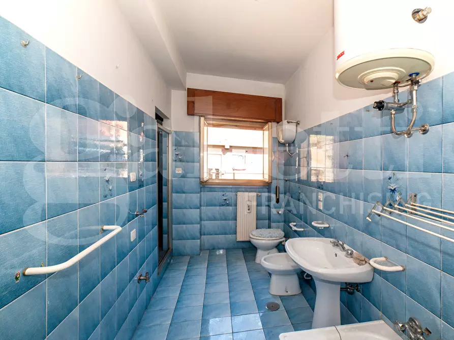 Immagine 13 di Appartamento in vendita  in Viale Oscar Sinigaglia, 11 a Roma