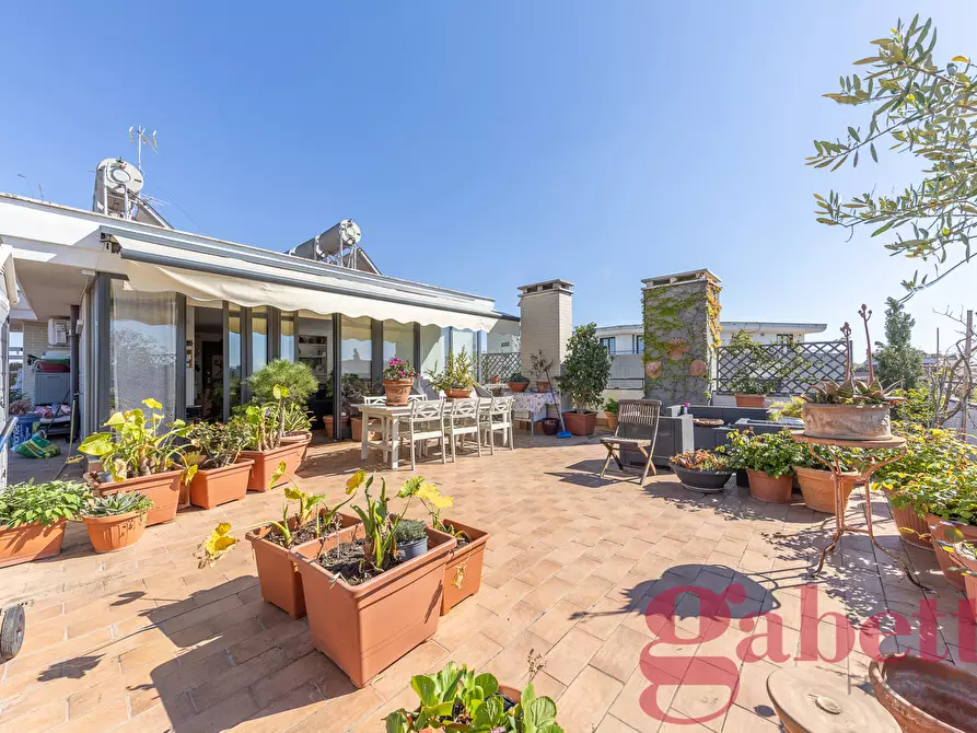 Immagine 1 di Attico in vendita  in Via Cardinal Celso Costantini, 4 a Roma