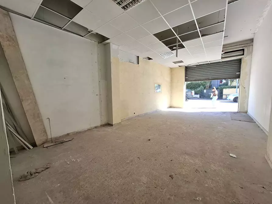 Immagine 4 di Negozio in vendita  in Via PRINCIPE UMBERTO, 26 a Sora