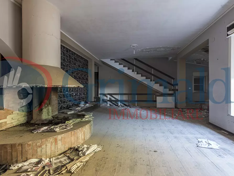 Immagine 39 di Villa in vendita  in Contrada Piano Rocca a Messina