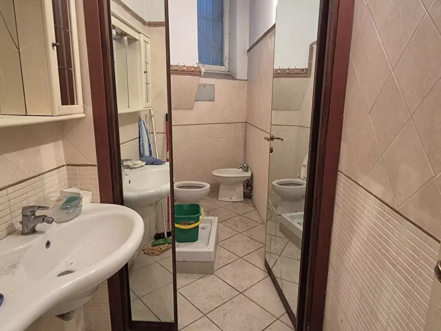 Immagine 8 di Magazzino in vendita  in Via aurelia, 125 a Roma