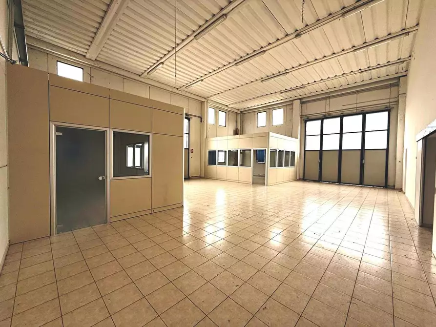 Immagine 9 di Capannone industriale in vendita  in Via camillo bozza, 8 a Corciano