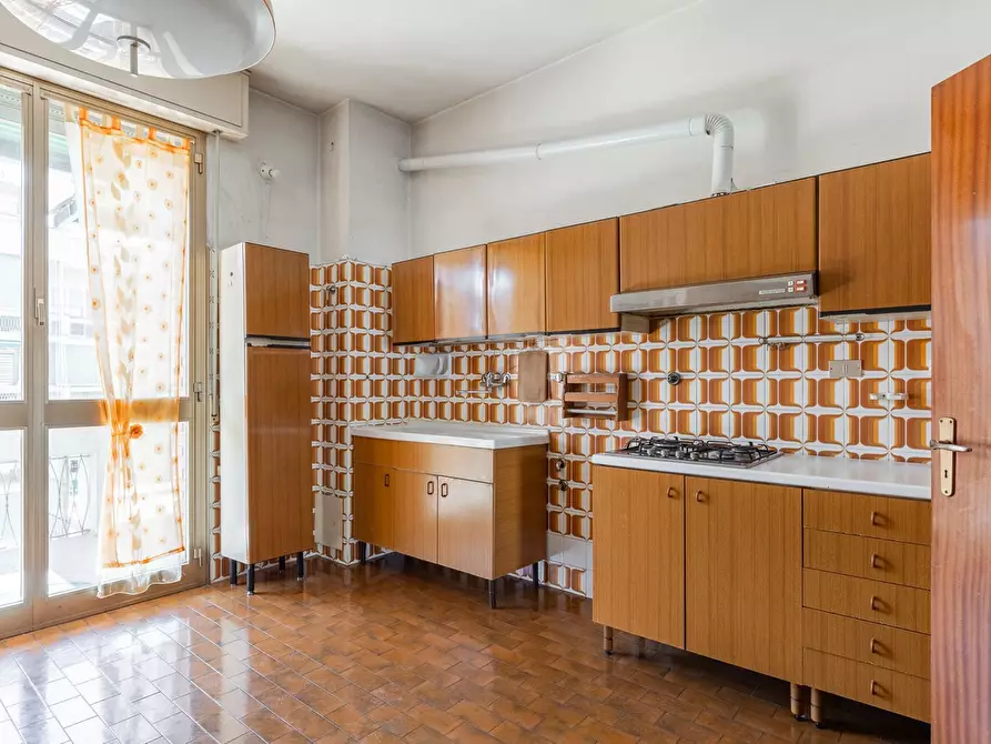 Immagine 8 di Appartamento in vendita  in Viale Roma, 13 a Bologna