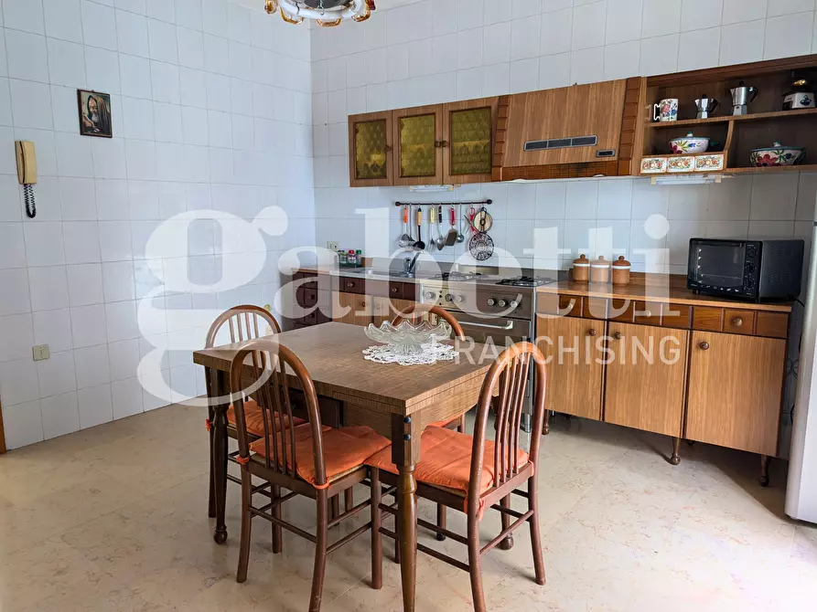 Immagine 7 di Appartamento in vendita  in Piazza della LibertÃ  a Foggia