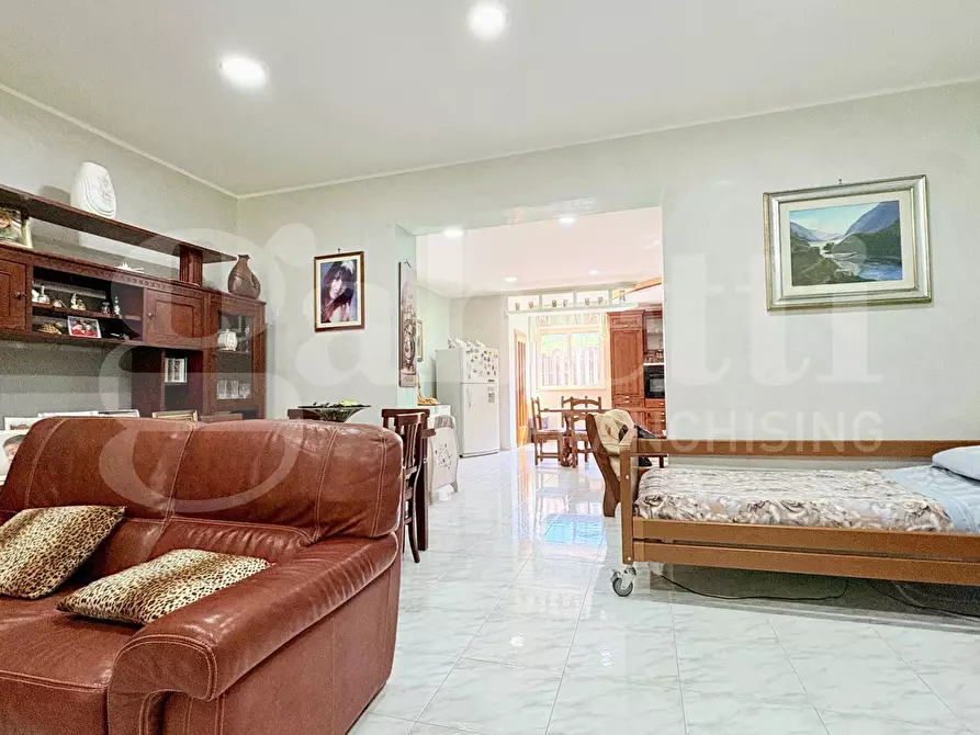 Immagine 11 di Villa in vendita  in Via Carpinetana Est, 56 a Segni