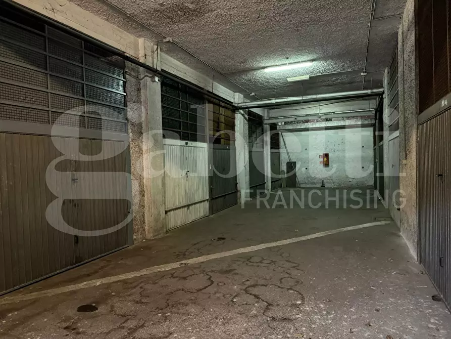 Immagine 4 di Appartamento in vendita  in Via Francesco Bonfiglio, 47 a Roma