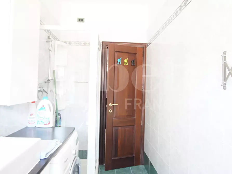 Immagine 14 di Appartamento in vendita  in Via Roma, . a Venezia