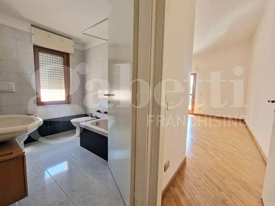 Immagine 15 di Appartamento in vendita  in Via dettori, 8 a Sestu