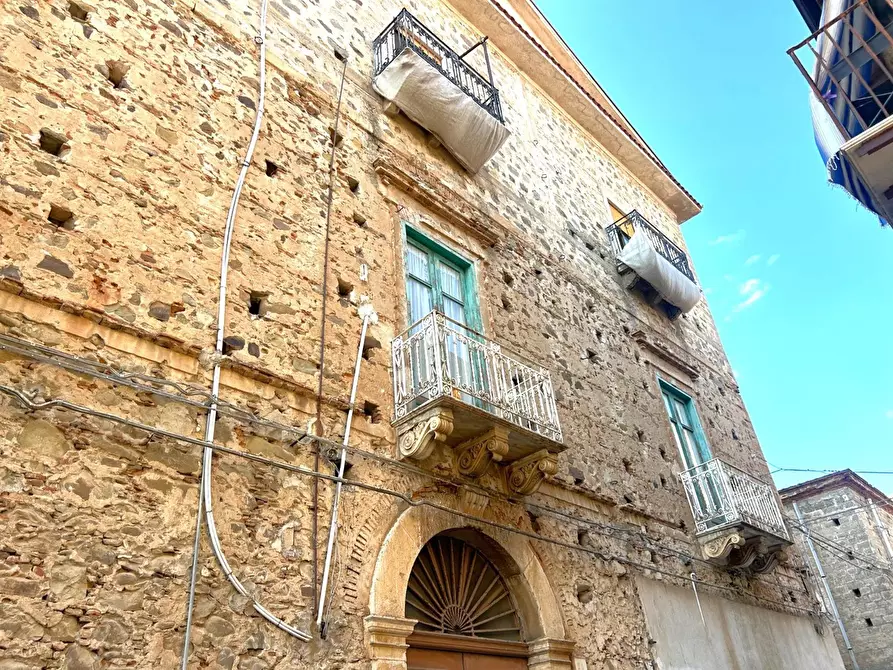 Immagine 1 di Appartamento in vendita  in Via pescheria, 28 a Sant'agata Di Militello