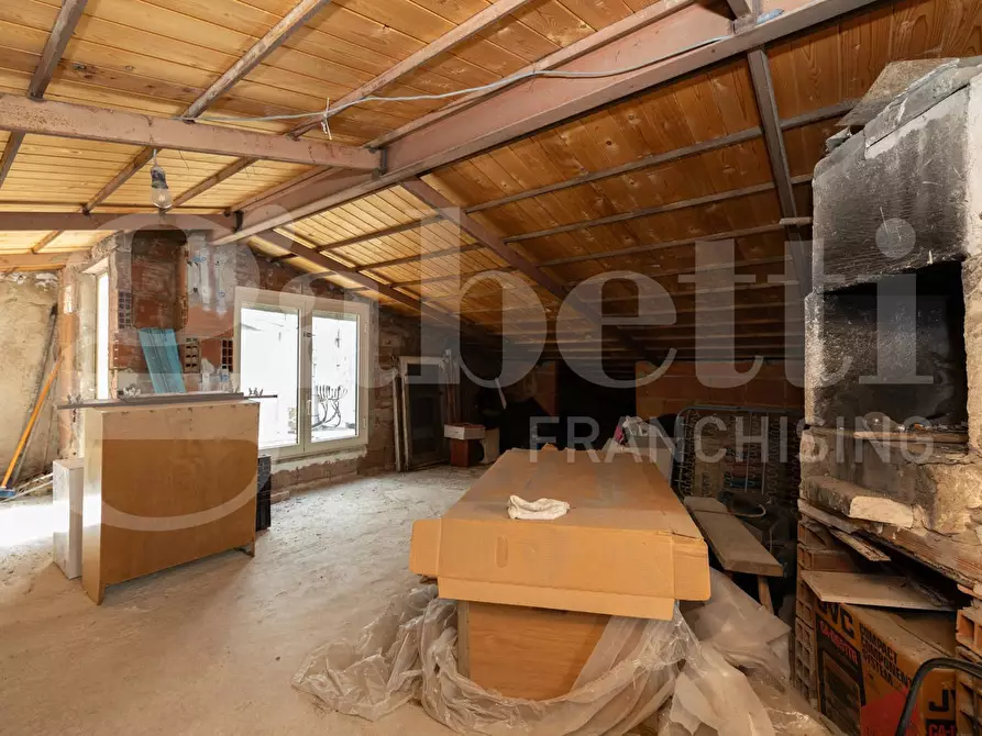 Immagine 30 di Appartamento in vendita  in Via OBERDAN, 10 a Ragusa