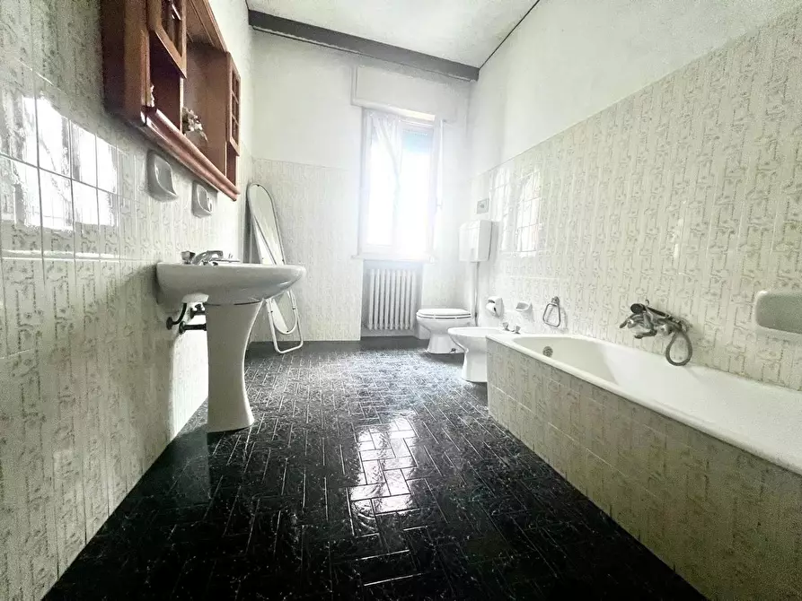 Immagine 9 di Villa in vendita  in Via san vincenzo a Scandiano