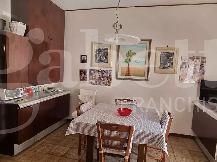 Immagine 11 di Appartamento in vendita  in Via R. SCHUMAN a Bari