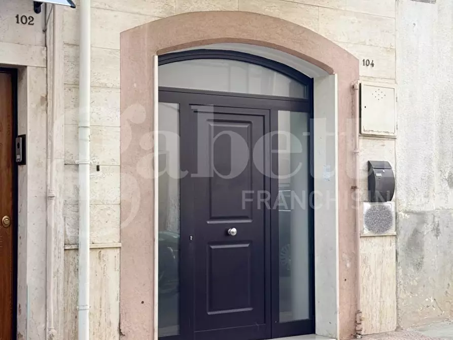 Immagine 12 di Appartamento in vendita  in Via Giuseppe Mazzini, 104 a Mola Di Bari