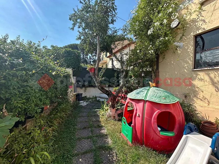 Immagine 22 di Appartamento in vendita  in Via Vecchia di Marino a Grottaferrata