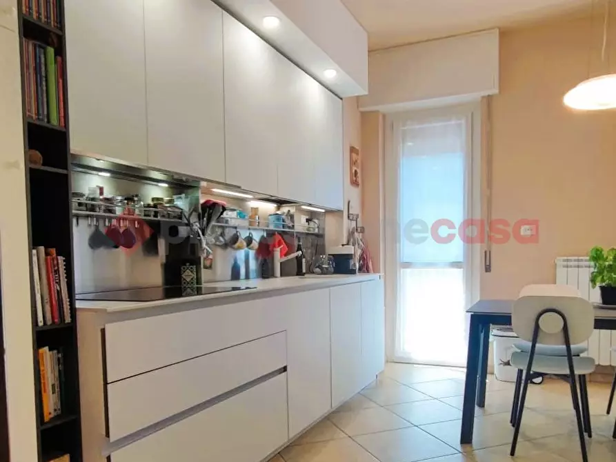 Immagine 8 di Appartamento in vendita  in Via TOGLIATTI, 11 a Locate Di Triulzi