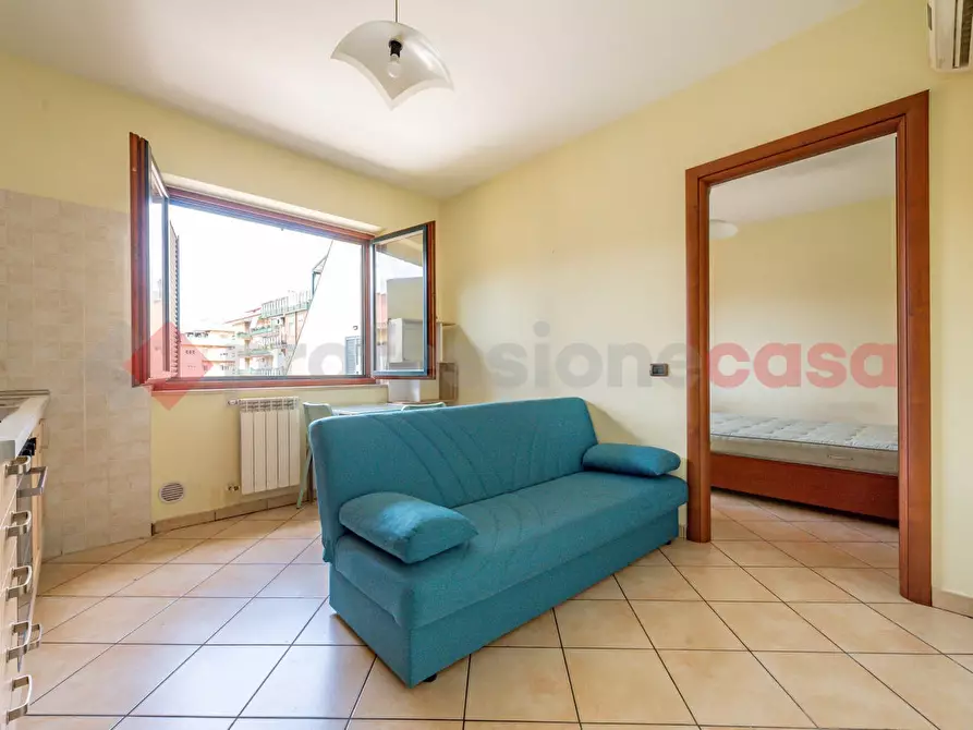 Immagine 3 di Appartamento in vendita  in Via delle Passiflore, 19 a Roma