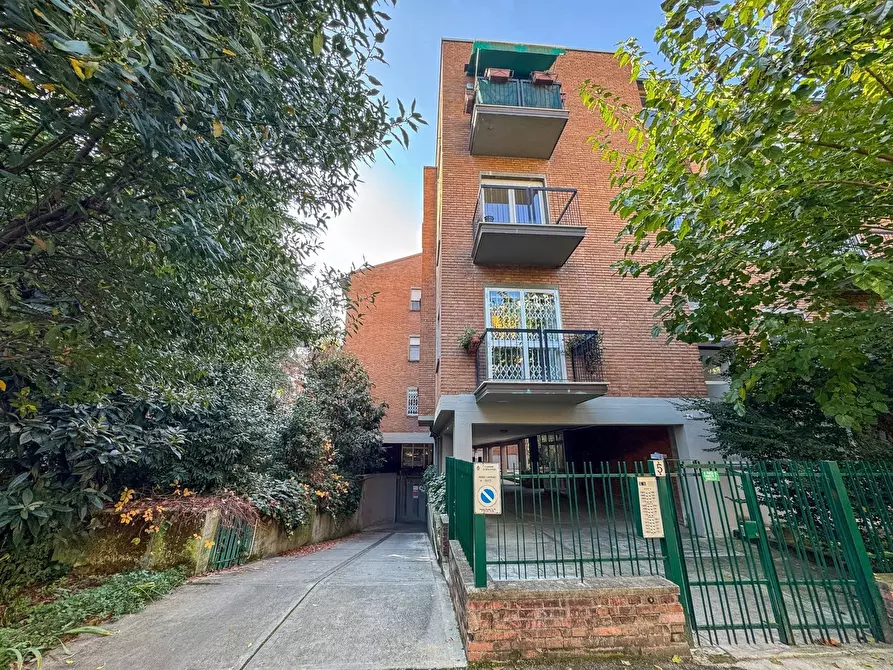 Immagine 33 di Appartamento in vendita  in Via Riccardo  Stracciari, 5 a Bologna