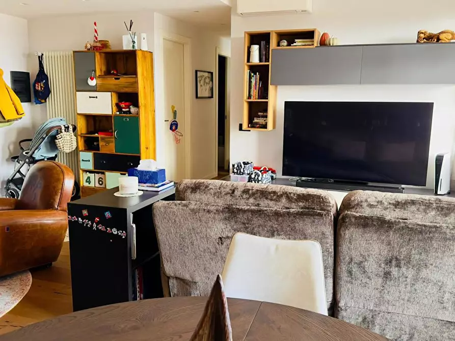 Immagine 3 di Appartamento in vendita  in Piazza Leon Battista Alberti, 10 a Fiumicino